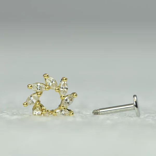 Labret motif soleil doré avec cristaux sertis