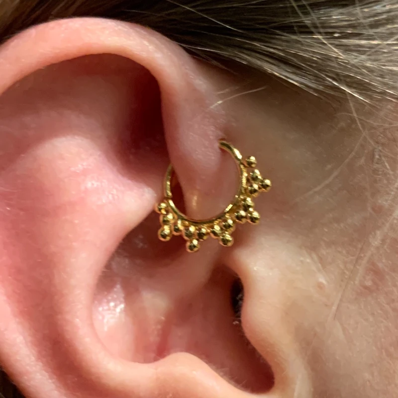 Anneau piercing doré bendable
