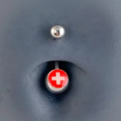 piercing nombril drapeaux suisse 2